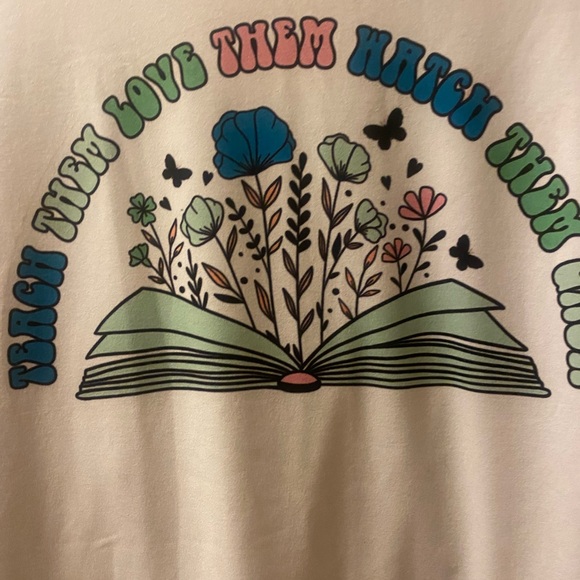 New cute t-shirt - Picture 3 of 3